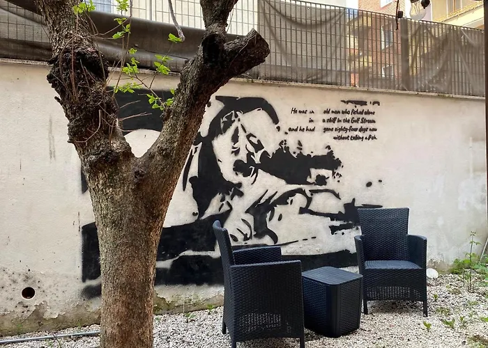 Hemingway At Vatican דירה *